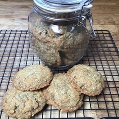A picture of Anzac biscuits.