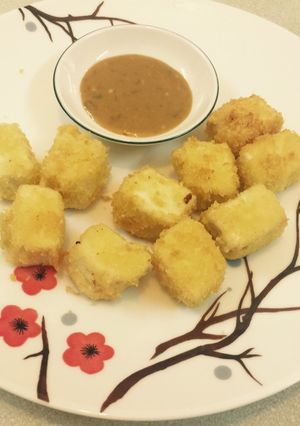 Hình của món Đậu hũ bọc cốm rang.