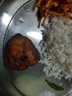 মাছ ভাজা(Mach bhaja recipe in Bengali) রেসিপির প্রধান ছবি