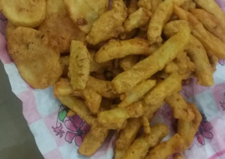 Recipe of Favorite Crispy chips pakoras #cookpadramadan
