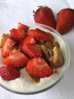 Foto di Coppa ricotta yogurt e fragole