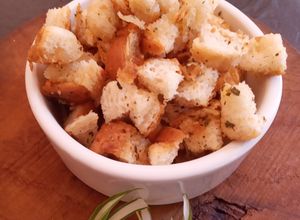 Una foto de Croutons en 5' (microondas)