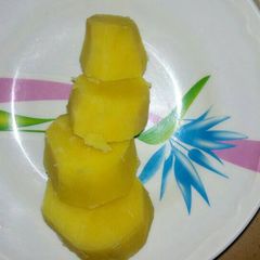 A picture of Boiled sweet potatoes.