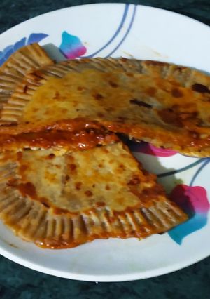 A picture of Pizza Paratha.