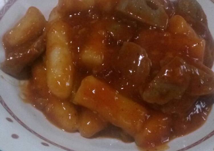 Tteokpokki (kue beras) home made dgn saus ala mommy tea 😊