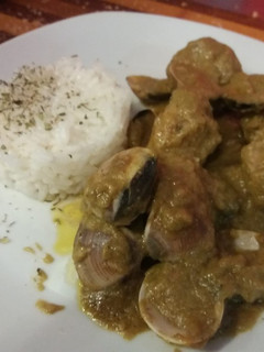 Una foto de Albóndigas con almejas y salsa de setas