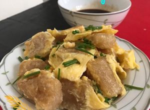 Hình của món Bột chiên trứng - Giòn ngoài dẻo trong.