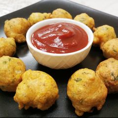 A picture of Mix Vegetable Pakoda.
