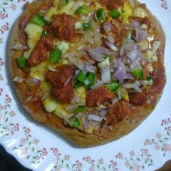 A picture of Chicken Pizza (With Readymade Pizza Base).
