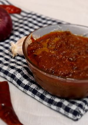 लहसुन की चटनी (lahsun ki chutney recipe in hindi) रेसिपी मुख्य फोटो