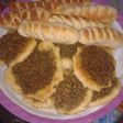 معجنات زعتر ونقانق