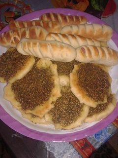 صورة لوصفة معجنات زعتر ونقانق