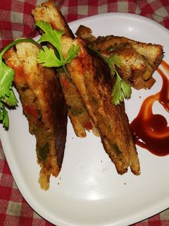 ভেজিটেবল স্যান্ডউইচ (vegetable sandwich recipe in Bengali) রেসিপির প্রধান ছবি