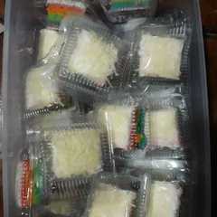 A picture of Rainbow cake mini.