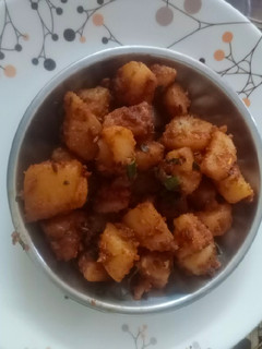 जीरा आलू (Jeera Aloo recipe in hindi) रेसिपी मुख्य फोटो