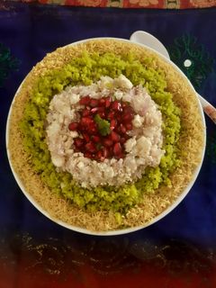 હેલ્ધી પાલક - પનીર ફ્લેવર્ડ સેવ ખમણી રેસીપી મુખ્ય ફોટો