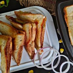 A picture of Veg Cheese Sandwich 😋.