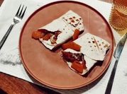 Uma foto de wrap frango