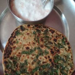 A picture of Palak paratha.