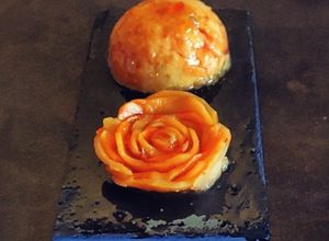 Foto di Polenta e mele cotogne con sciroppo alle carrube cardamomo e zafferano