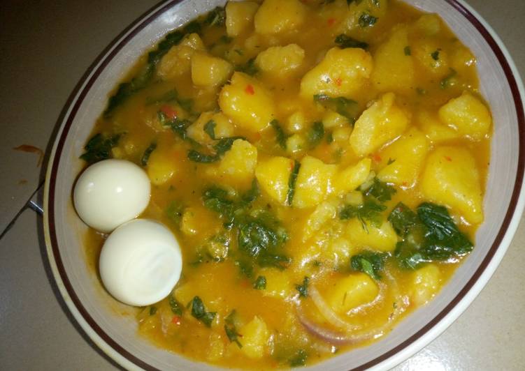 Yam porridge and boiled egg
