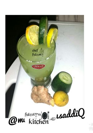 A picture of Ginger,cucumber and lemon juice.