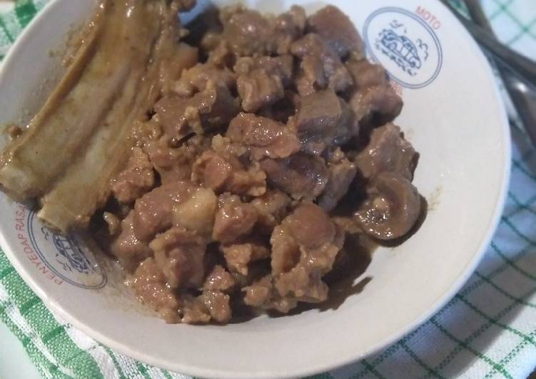 Cara memasak Daging kambing masak asem Anti Gagal