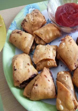 मसाला गाजर रोल्स(masala gajar rolls recipe in hindi) रेसिपी मुख्य फोटो