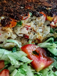 Una foto de TORTA DE ARROZ, Atún y Surimi...De Dioses🥳...!