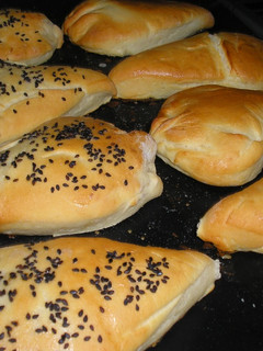 Kukoricás fokhagymás buci recept fotója