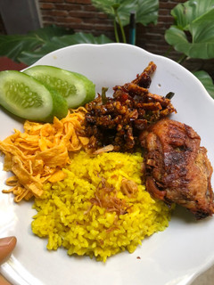 Foto resep Nasi kuning magic com