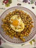Garbanzos salteados con huevo