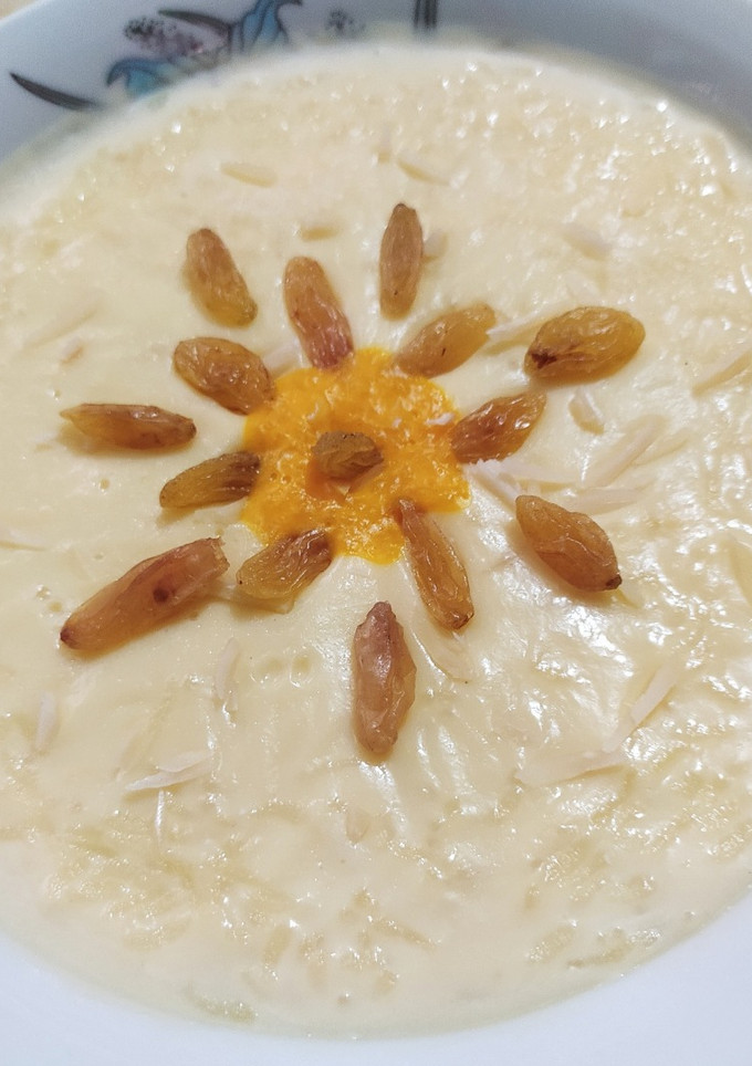চিনিগুড়া চালের পায়েস। রেসিপির প্রধান ছবি