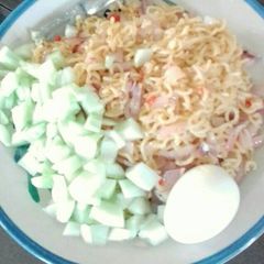 A picture of Indomie noodles.