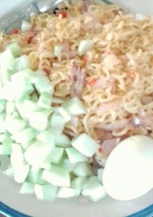 A picture of Indomie noodles.