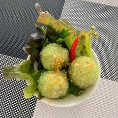 Steamed Sago Ball With chicken filling A picture of Steamed Sago Ball With chicken filling.