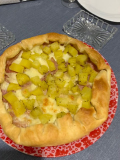 Foto di Torta salata con patate, prosciutto e mozzarella