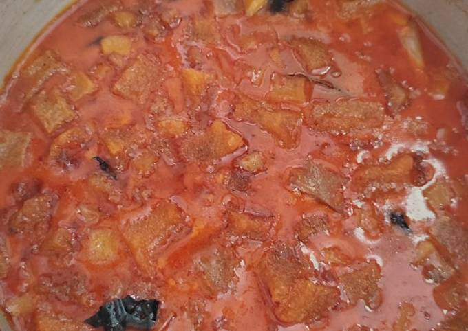 Langkah Mudah untuk Menyiapkan Sambel Goreng Kentang Krecek Anti Gagal