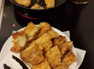 Zdjęcie przepisu ,,Smażony mintaj,,.