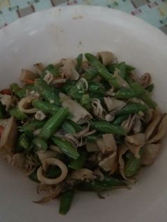 Foto resep Tumis cumi asin with buncis level SADISSS💥