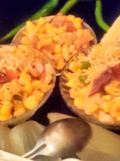 चटपटा स्वीट काॅन चाट (chatpata sweet corn chaat recipe in Hindi) रेसिपी मुख्य फोटो
