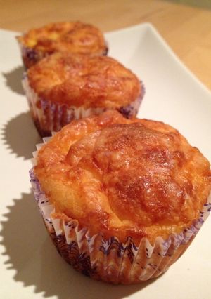 Sajtos muffin recept fotója