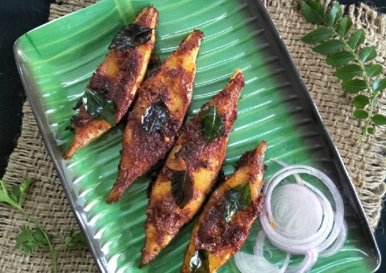 Easy Meen Varuthathu (Kerala Style Fish Fry)