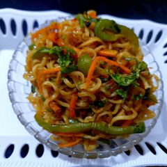 A picture of Hot Chilli garlic noodles.