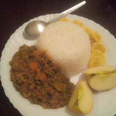 Ndengu served with rice A picture of Ndengu served with rice.