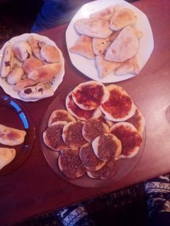 صورة لوصفة فطاير النقانق بعجينة الحليب