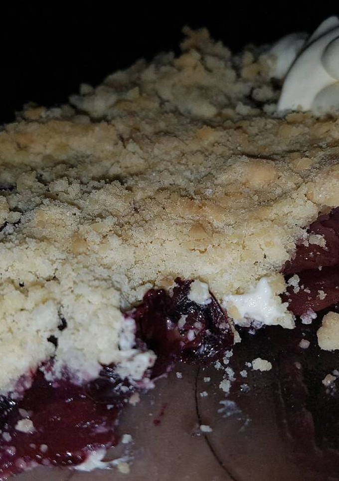 Una foto de Crumble de arándanos y manzanas🍎