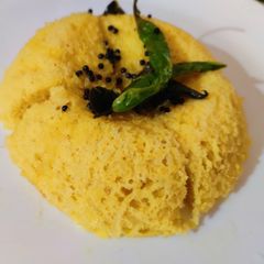 A picture of Dhokla.