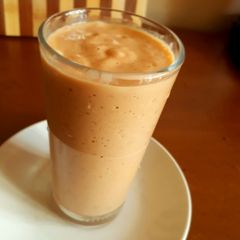 A picture of Mango and strawberry smoothie.