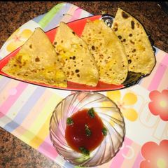 A picture of Aloo Ka Paratha.